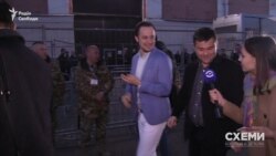 Андрія Богдана журналісти також перестріли в той день – утім, за лаштунками