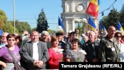 Protesters gathered in the capital's main square on October 4 for the fourth consecutive Sunday.