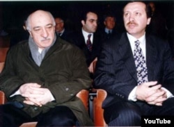 Fethullah Gülen we Rejep Taýýyp Erdogan.