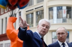 Russian President Vladimir Putin and Moscow Mayor Sergei Sobyanin visited the Dream Island amusement park on February 27 ahead of the opening.