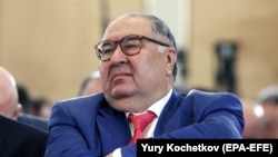 При цьому обвинувачений має заплатити чотири мільйони євро