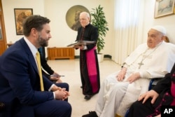 Papa Francisc a avut duminică dimineață, pe 20 aprilie, o întâlnire privată la Vatican cu vicepreședintele american JD Vance.