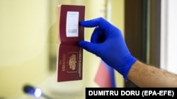 Finska trenutno obrađuje oko 1.000 ruskih zahtjeva za vizu dnevno, prema javnom servisu Yle (na ilustrativnoj fotografiji ruski pasoš)