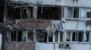 Володимир Зеленський зауважив, що у світі не всі засуджують такі удари, і саме цим Путін користується – «виторговує собі час, щоб продовжувати воювати»