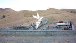 په خوست کې د ۴ روغتیايي مرکزونو نیمګړي کارونه بیا پیل شوي