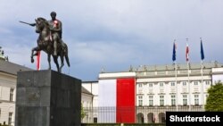 «Наша мета – вдарити по російській економіці, щоб Росія не могла вести війну в Україні», – каже глава МВС Польщі Маріуш Камінський
