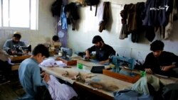 د خوست خياطان وايي سږ کال يې کاروبار وده کړې