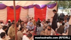 د اپوزیشن سیاستوالانو د ۲۰۲۱ز کال د جون پر ۱۵مه احتجاجي ناسته پیل کړه. 