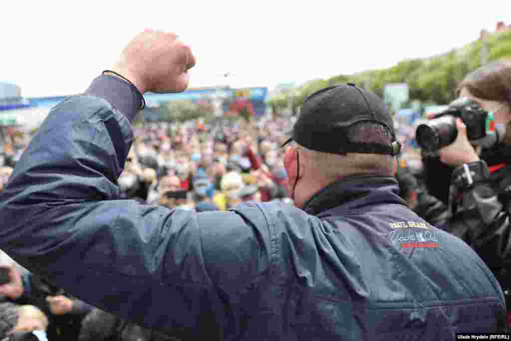 Tsikhanouski speaks about supporting opposition presidential candidates in the August election.&nbsp;