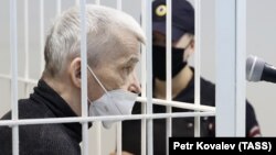 Imprisoned Russian historian Yury Dmitriyev (file photo)