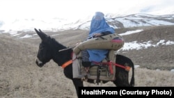 The new maternity saddle is designed to carry women in labor across Afghanistan's difficult terrain so that they can get the medical care they require.