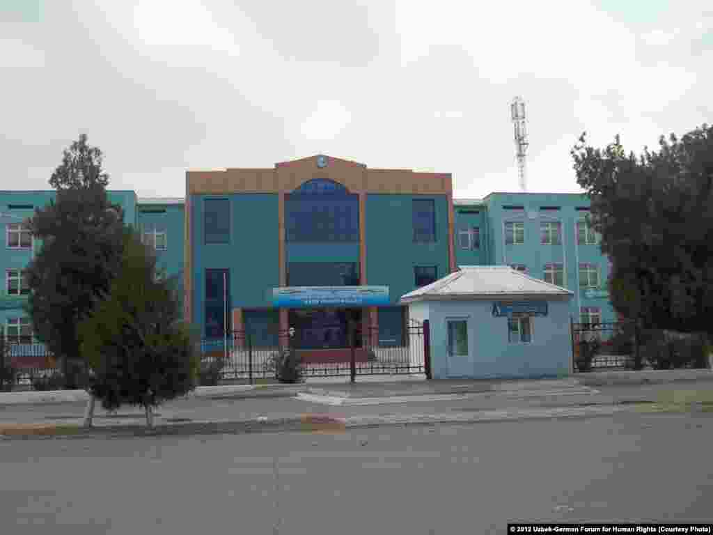 The College of Construction and Communal Services, Tashkent region, is closed for the cotton harvest. Students age 16 and up attend these “colleges.”