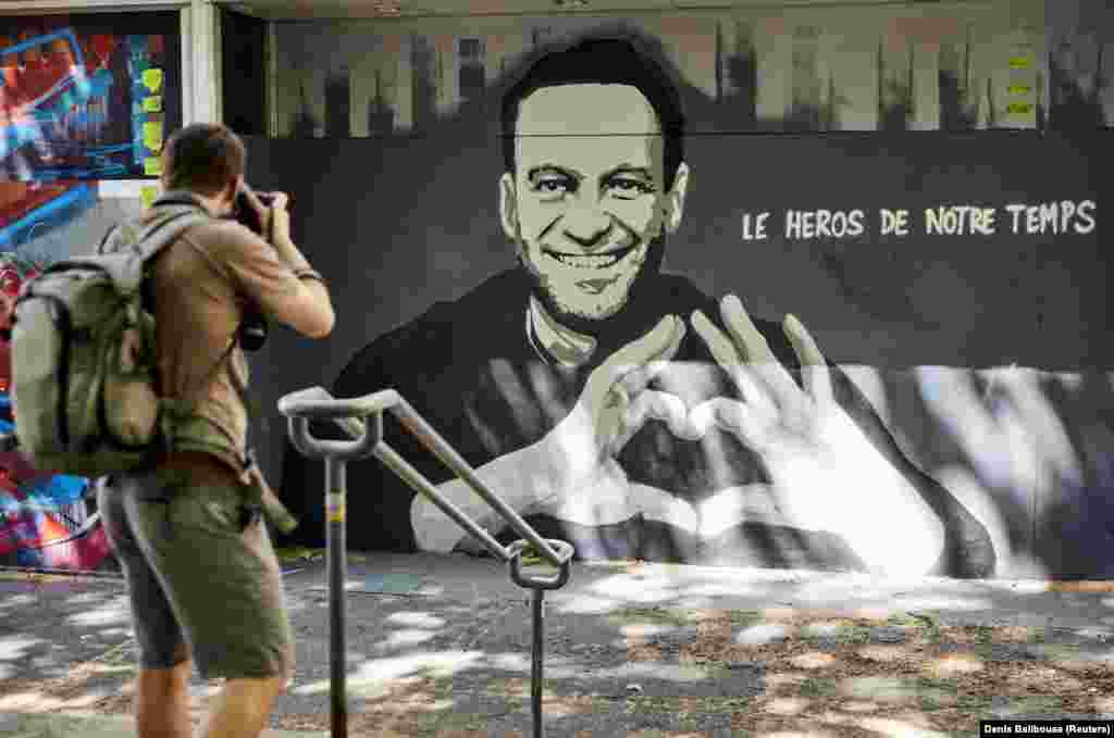 A mural of Russian opposition activist Aleksei Navalny in Geneva on June 14. The text reads "Hero of our time."