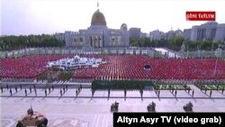 Военный парад в честь Дня Независимости в Ашхабаде. 27 сентября 2019 г. 