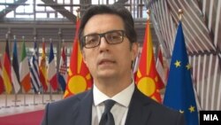 Претседателот Стево Пендаровски, од Брисел порача дека земјата е подотвена веднаш повторно да седне на преговарачка маса со Бугарија.