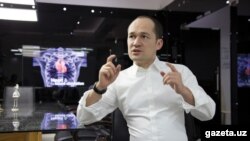  Комил Алламжонов